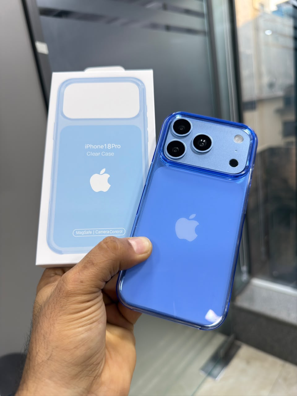 iPhone 18 Pro clear case MagSafe